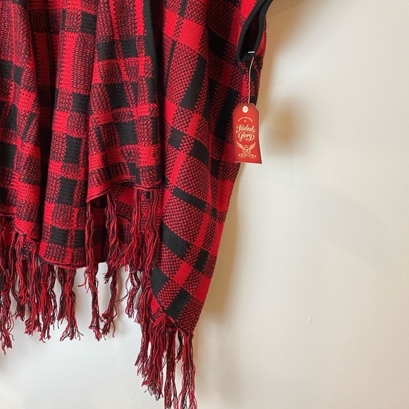 NWT Faded Glory Red and Black Buffalo Plaid Open Poncho Sweater - Picture 6 of 12